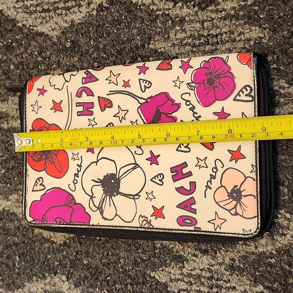 Coach case - Picture 6 of 6